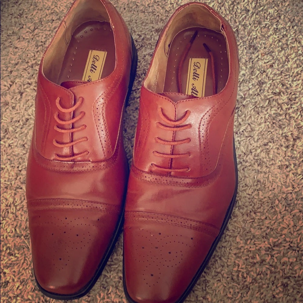 Men’s dress shoes